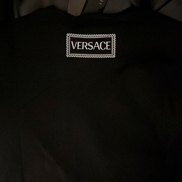 (BFS)Versace Multi-Baroque t shirt(SALE) - Picture 4 of 10